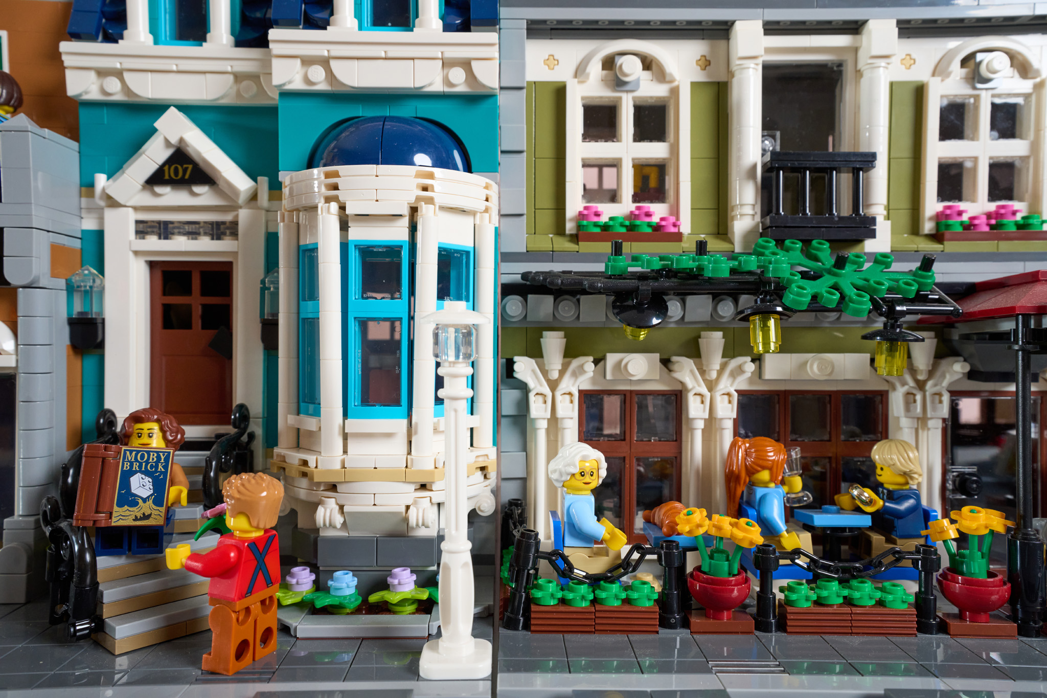 LEGO Bookstore